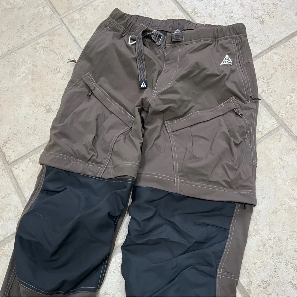 Nike Men’s Cargo Convertible Pants Brown and Black